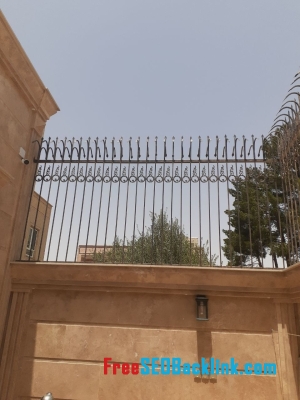 حفاظ روی دیوار در بهشهر